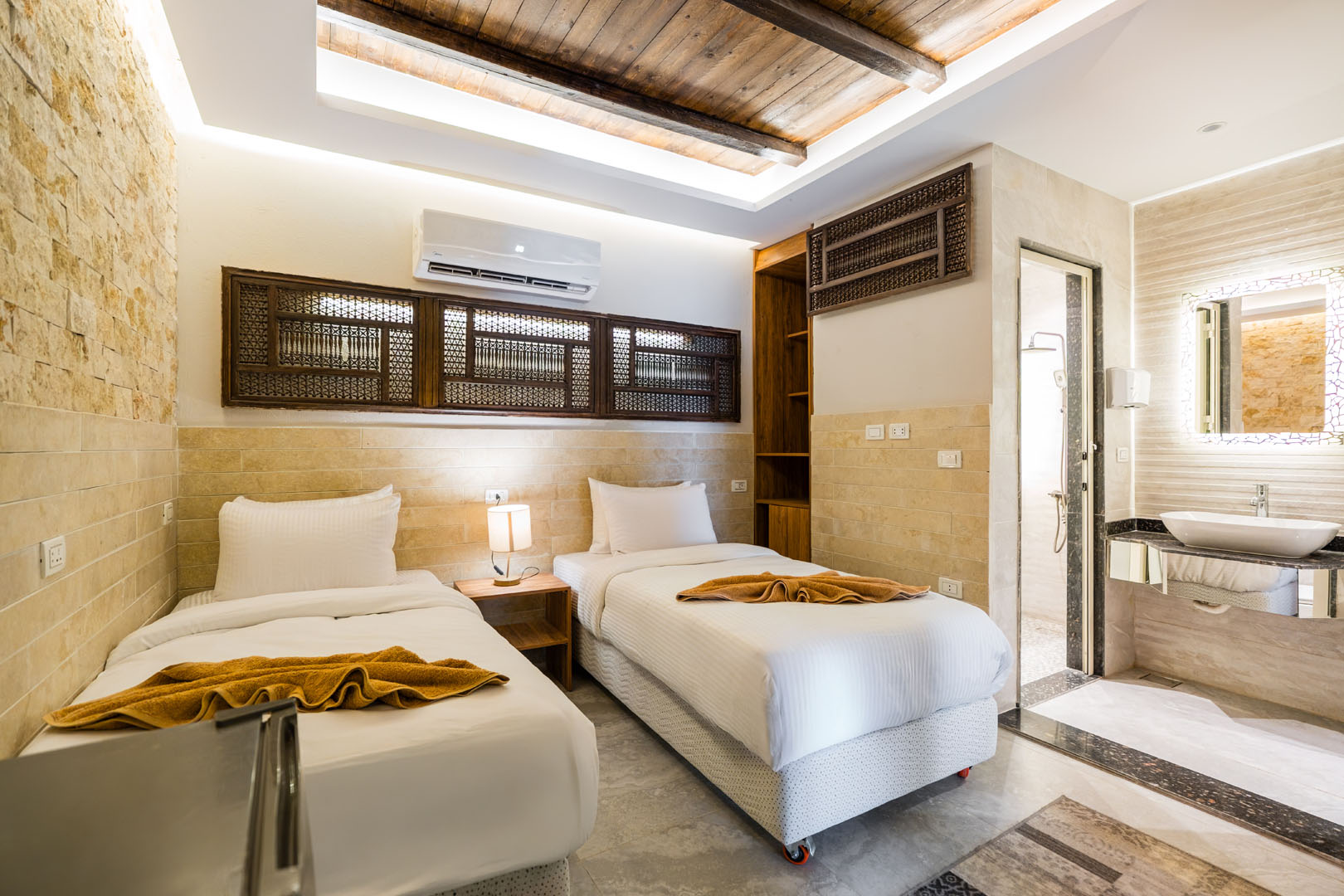 Deluxe Family Room - Pyramids View (Balcony)